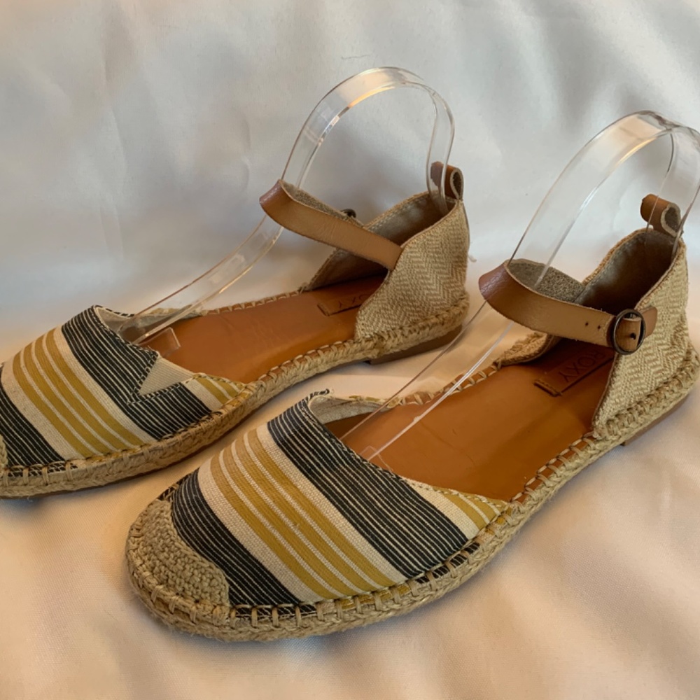 Roxy Espadrille Flat Sandals in Navy Blue and Golden Stripes! - Picture 3 of 8
